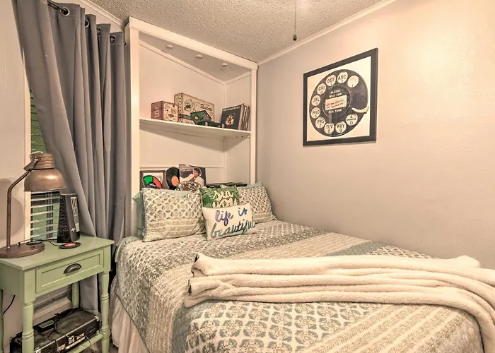 Beachfront Corpus Christi Condo With Arcade Room!