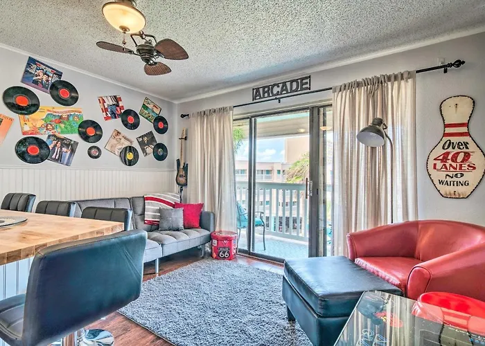 Beachfront Corpus Christi Condo With Arcade Room!