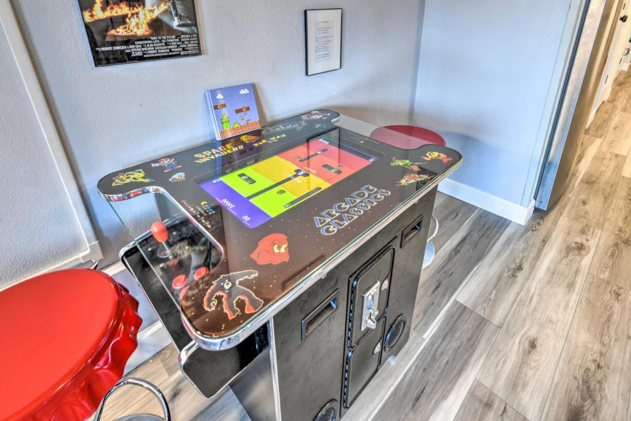 Beachfront With Arcade Room! Apartment *